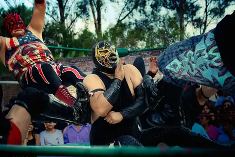 Lucha libre night at Arena México with Óscar